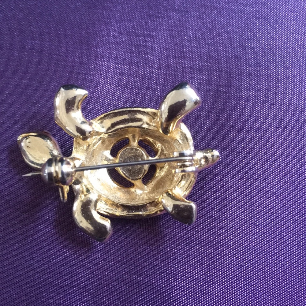 Turtle Pin Brooch - Picture 3 of 4
